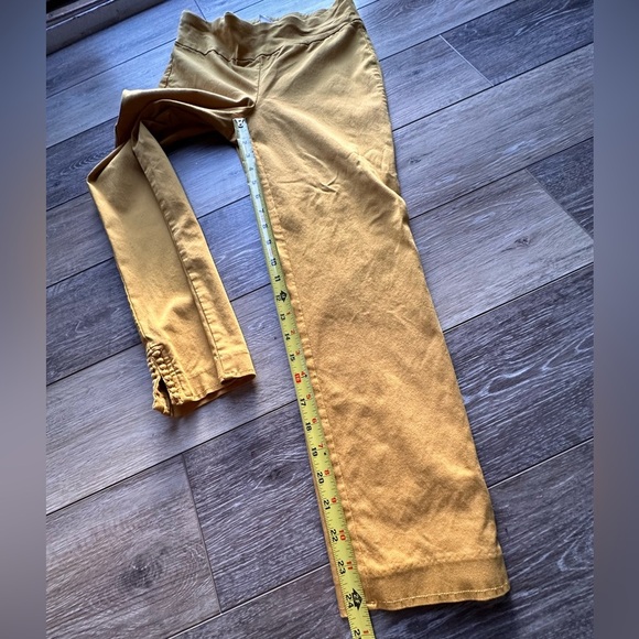 🛍️ Van Heusen stretch Extensive yellow pants.great condition. - Picture 3 of 8